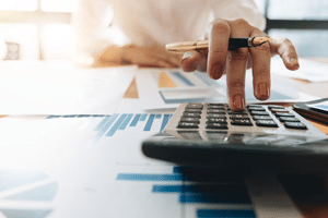 Woman-finance-calculator_1108176035_Compressed